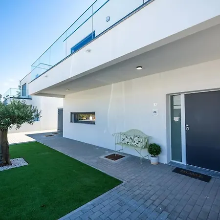 Paradise Bay Villa
